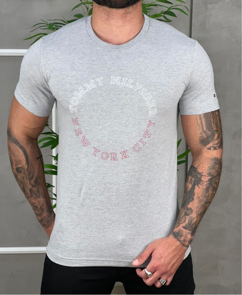 Camiseta Cinza Masculina Com Logo Em Circulo No Peito - Tommy