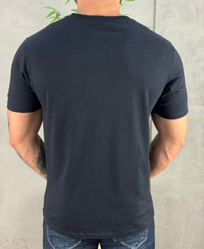 Camiseta Preta Masculina Regular Fit - JJ