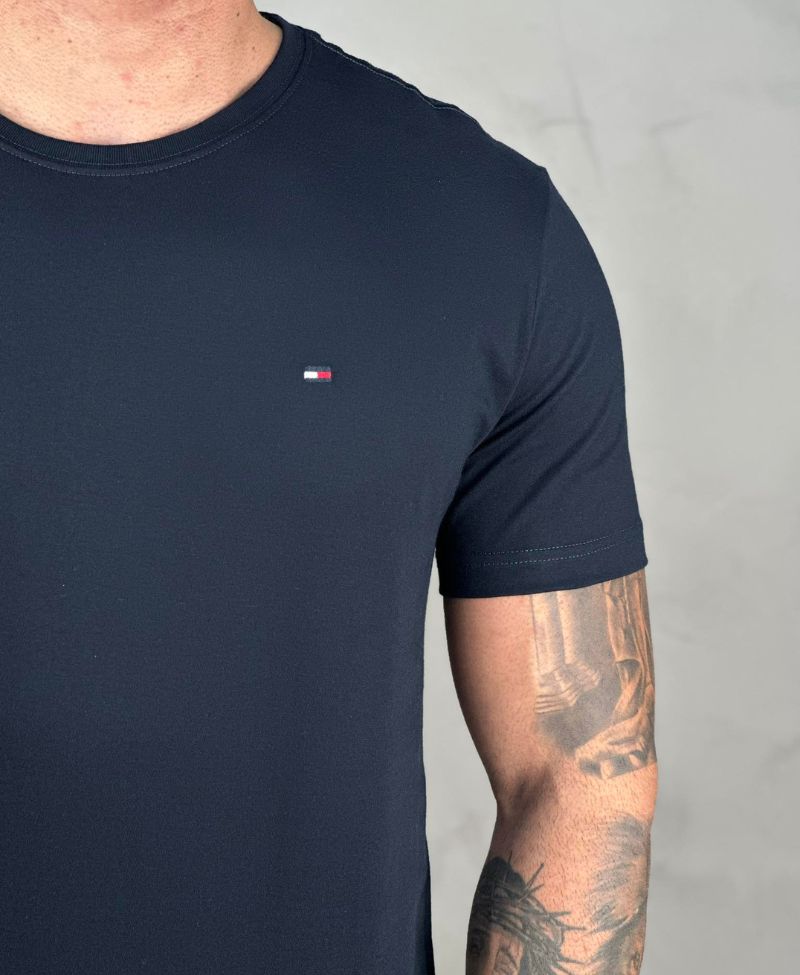 Camiseta Azul Masculina Logo no Peito - Tommy