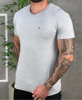 Camiseta Cinza Masculina Logo no Peito - Tommy