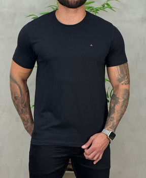 Camiseta Preta Masculina Malha Regular -